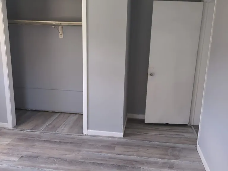 15 Hakes Ave #201 — Photo 3