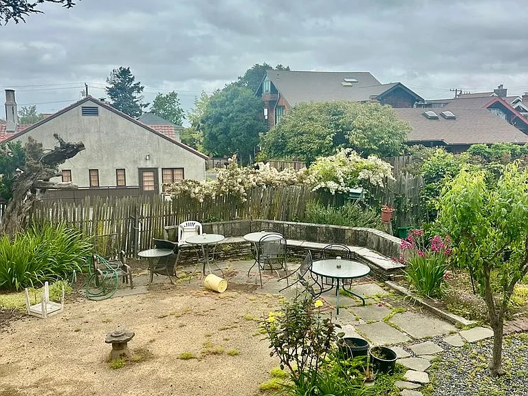 1512 Arch St — Photo 26