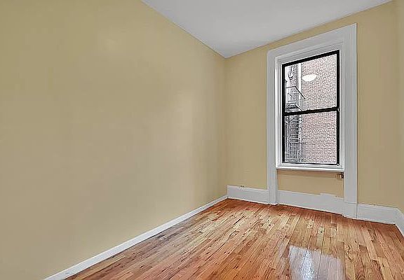 5th image of 1565 2nd Ave APT 2