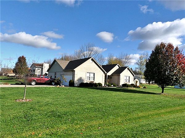 1st image of 18 Voelker Dr