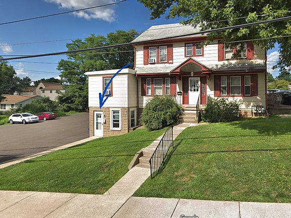 Private entrance to one bedroom apartment