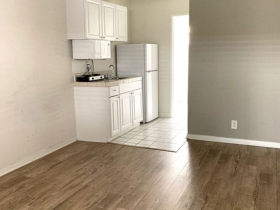 4th image of 3940 Inglewood Blvd APT 11