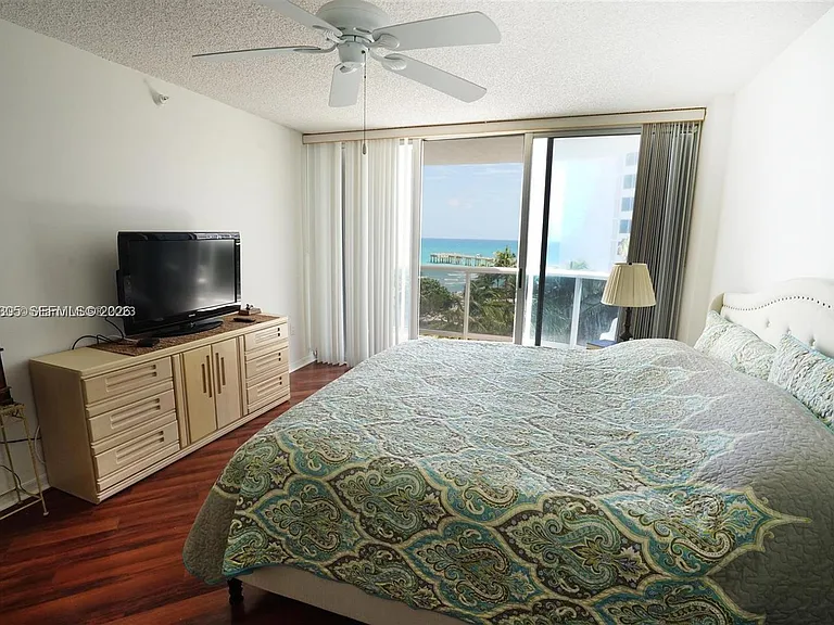 16711 Collins Ave #601 — Photo 11