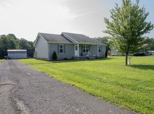 260 Miller Rd, Lafayette, TN 37083