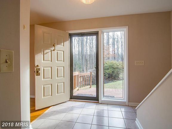 3rd image of 25 Clarks Ln