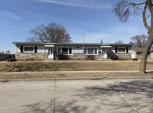 3515 S 88th St, Milwaukee, WI