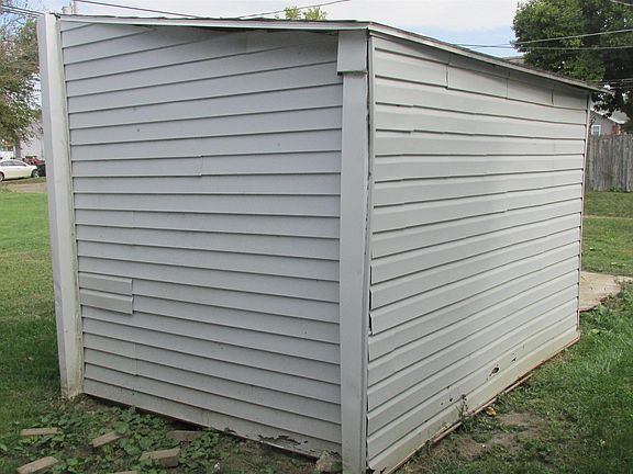 4th image of 1416 S Pershing Dr