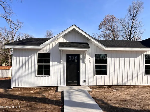 1107 E 34th St, Joplin, MO 64804