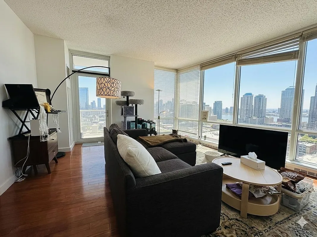 1 Shore Lane 2308