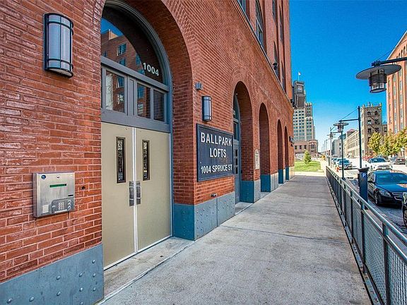 2nd image of 1004 Spruce St APT 515