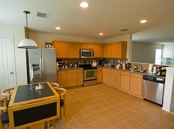 5th image of 13324 Fondren Ln
