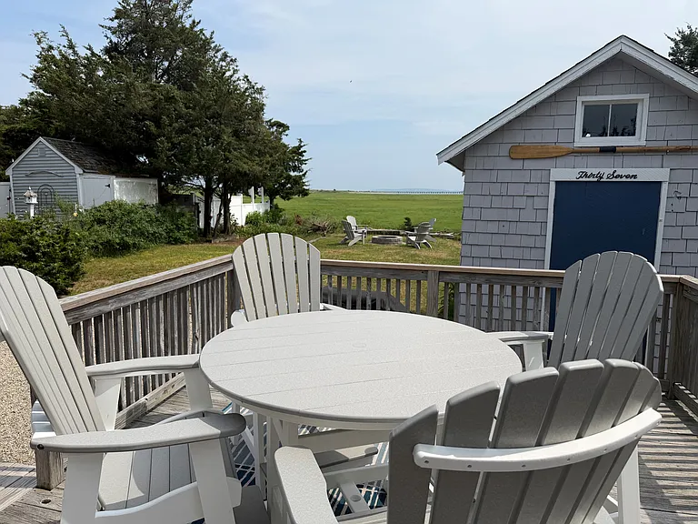 37 Pine Point Rd — Photo 18