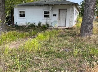 802 Corn Ave, Willow Springs, MO 65793