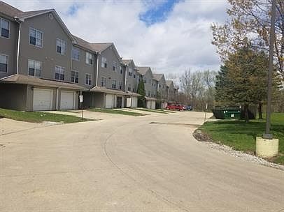 5th image of 1850 Lake St #114