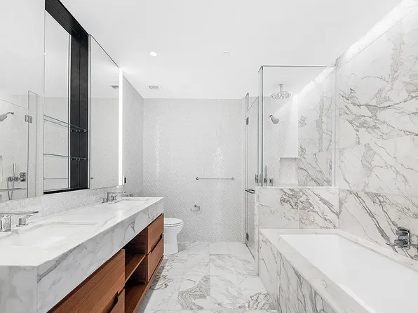 30 Riverside Boulevard image 6 of 23