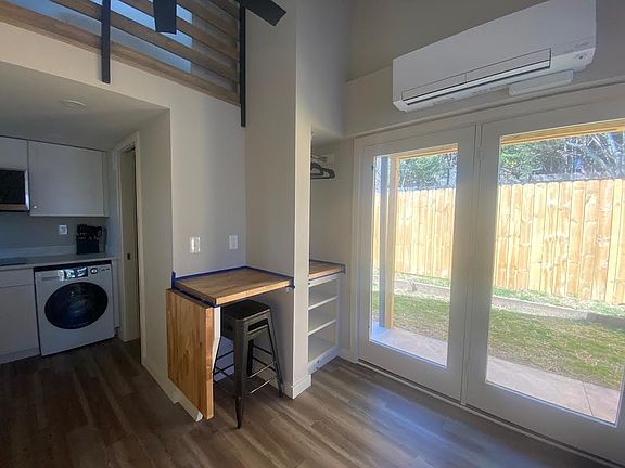 3rd image of 73 Craig Cir