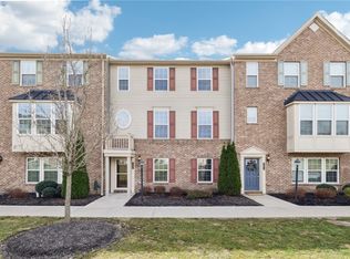 303 Courage Ln, Cranberry Township, PA 16066