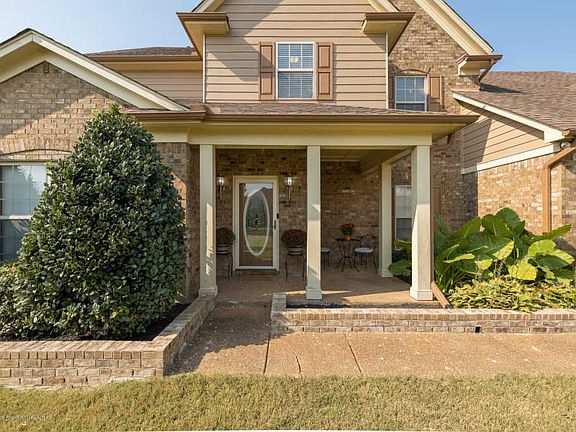 3rd image of 3457 Marcia Louise Dr