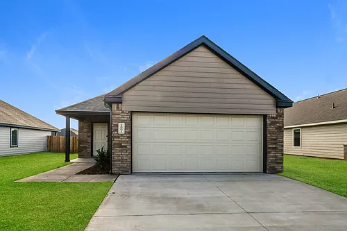 2001 Dogwood Dr Photo 1