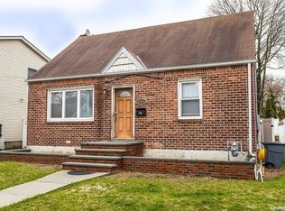 1415 Noel Ave, Hewlett, NY 11557