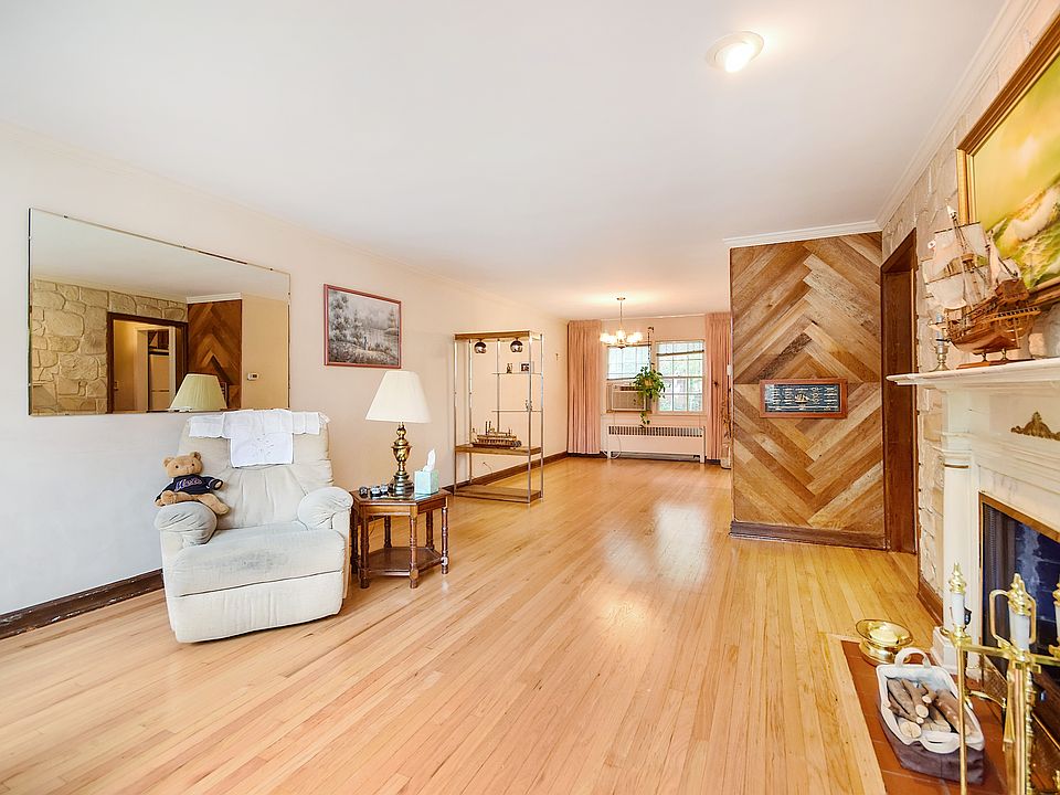 1st image of 261 Kimball Ave