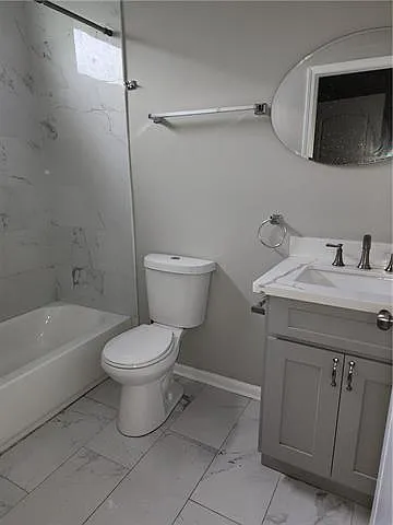 2524 N Galvez St — Photo 8