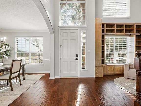 3rd image of 8309 Sand Ridge Dr