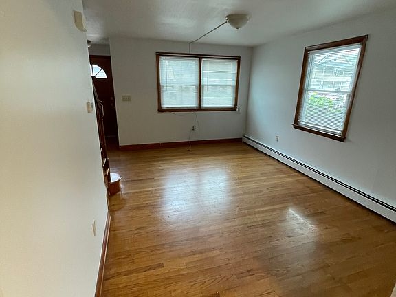 5th image of 36-38 Bidwell Ave #2