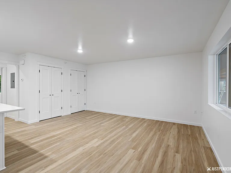 12372 Lake St #B10 — Photo 2