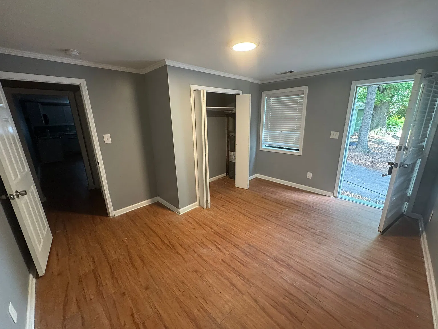 290 Clisby Place - 3 — Photo 3