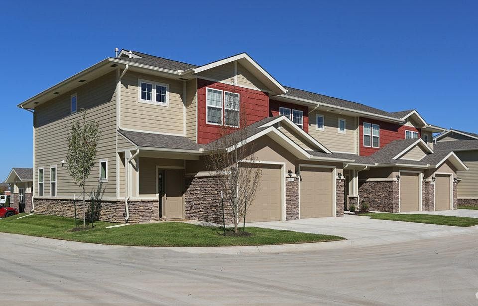 1st image of 3670 NE Akin Dr #16