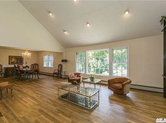 3rd image of 9 Sands Ct