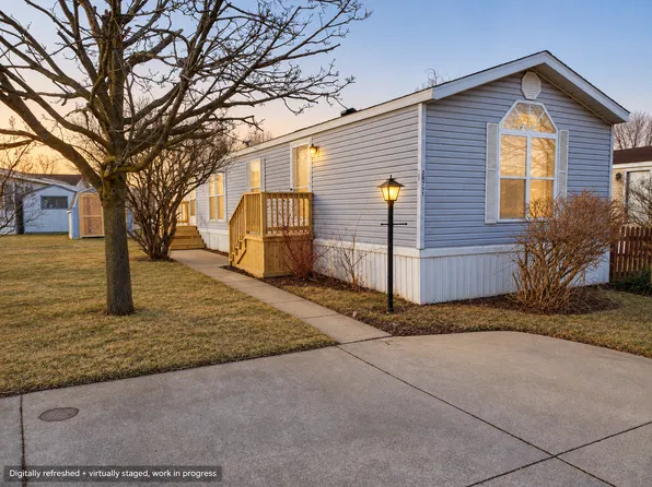 38771 Navajo Ct #61, Romulus, MI 48174
