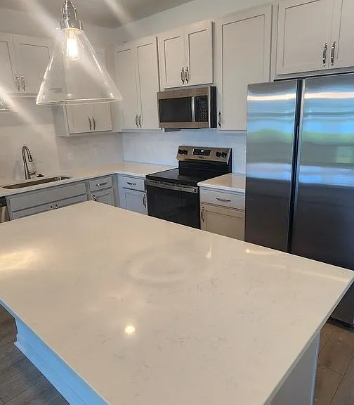 1379 Bluewater Ln — Photo 20