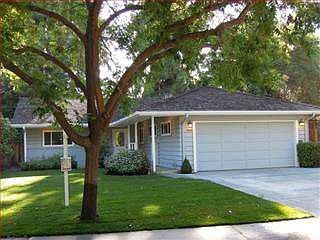 2nd image of 460 Claremont Way