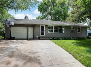 1206 Sunnyside Dr, Farmington, MN 55024
