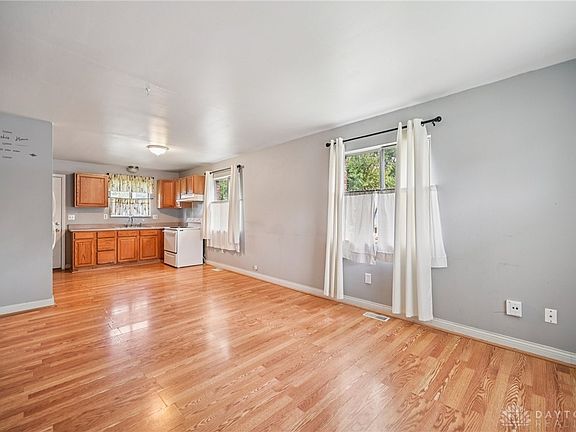 5th image of 260-266 Pocahontas St
