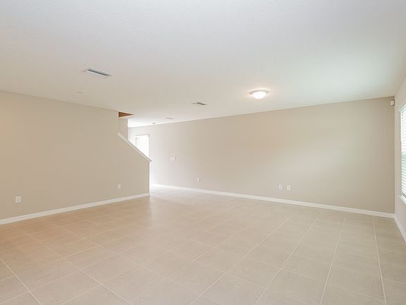 5th image of 2303 Shasta St