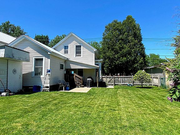 5th image of 510 Rensselaer Ave