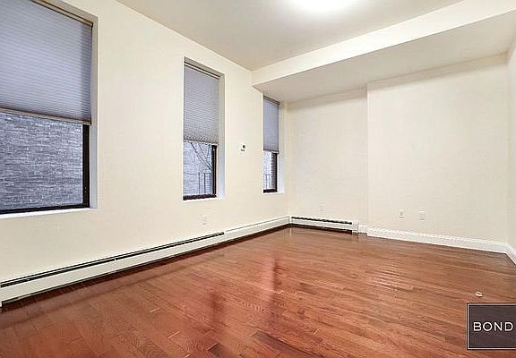 4th image of 932 8th Ave #2