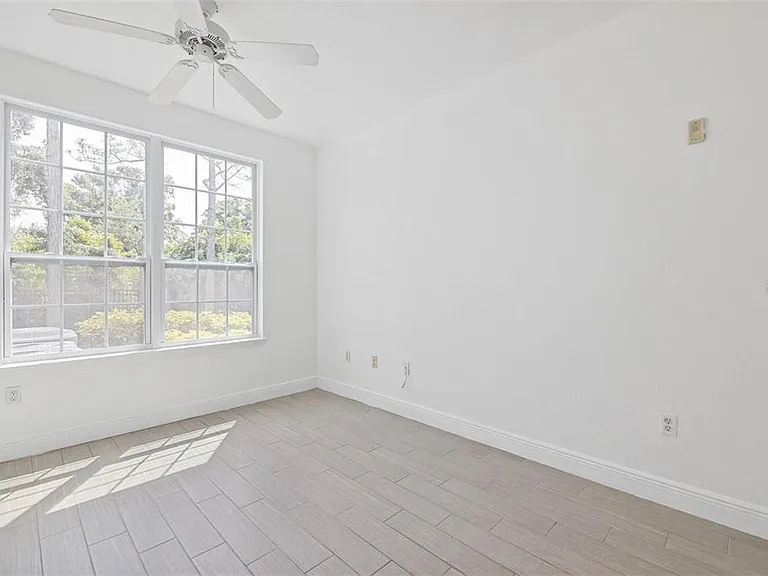 5571 Rosehill Rd #104 — Photo 21
