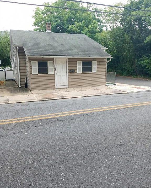 1st image of 880 Mauch Chunk Rd