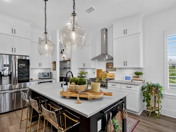 100 Crimson St, Summerville, SC 29486