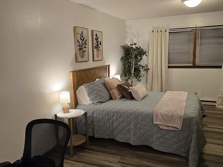 506 E Elm St #2 — Photo 1