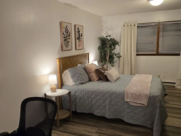 506 E Elm St APT 2, Urbana, IL 61802