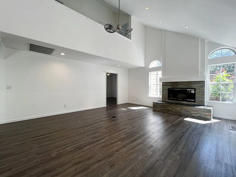 716 La Homa Dr — Photo 10