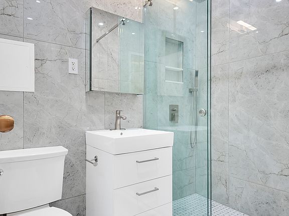 5th image of 125 E 101st St APT 4E