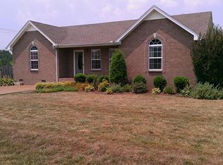 1001 Chad St W #W, Portland, TN 37148