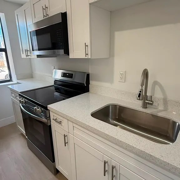 1637 SW 12th St #1 — Photo 13