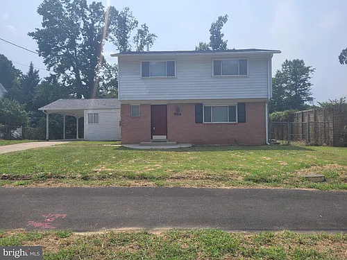 6818 Rolling Rd Photo 1